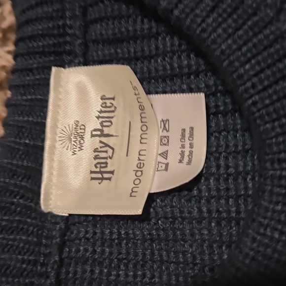 ⚡️Harry Potter x Modern Moments Sweater Bundle - Picture 8 of 12